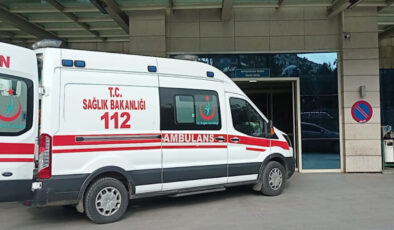Antalya’da otomobilin çarptığı 15 yaşındaki çocuk hayatını kaybetti