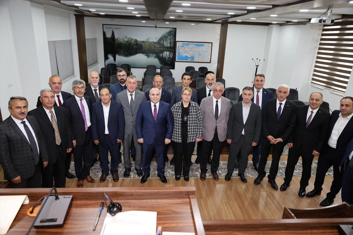 Artvin Valisi Cengiz Ünsal, İl Genel Meclisi Başkanı Hakan Makar’ı ziyaret etti