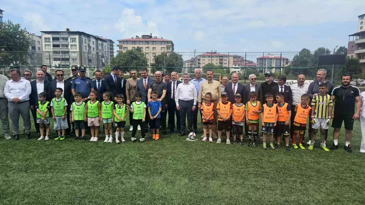 Arhavi’de ‘Herkes İçin Futbol Şenliği’ Düzenlendi