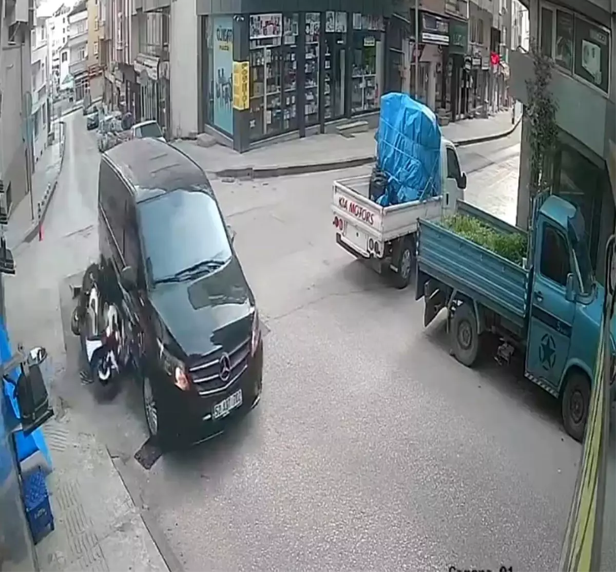Ordu’da Trafik Kazası: Panelvan ile Motosiklet Çarpıştı, 2 Yaralı