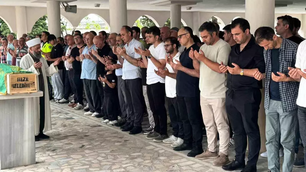 Rize’deki Trafik Kazasında Hayatını Kaybeden Kadının Cenazesi Artvin’e Gönderildi