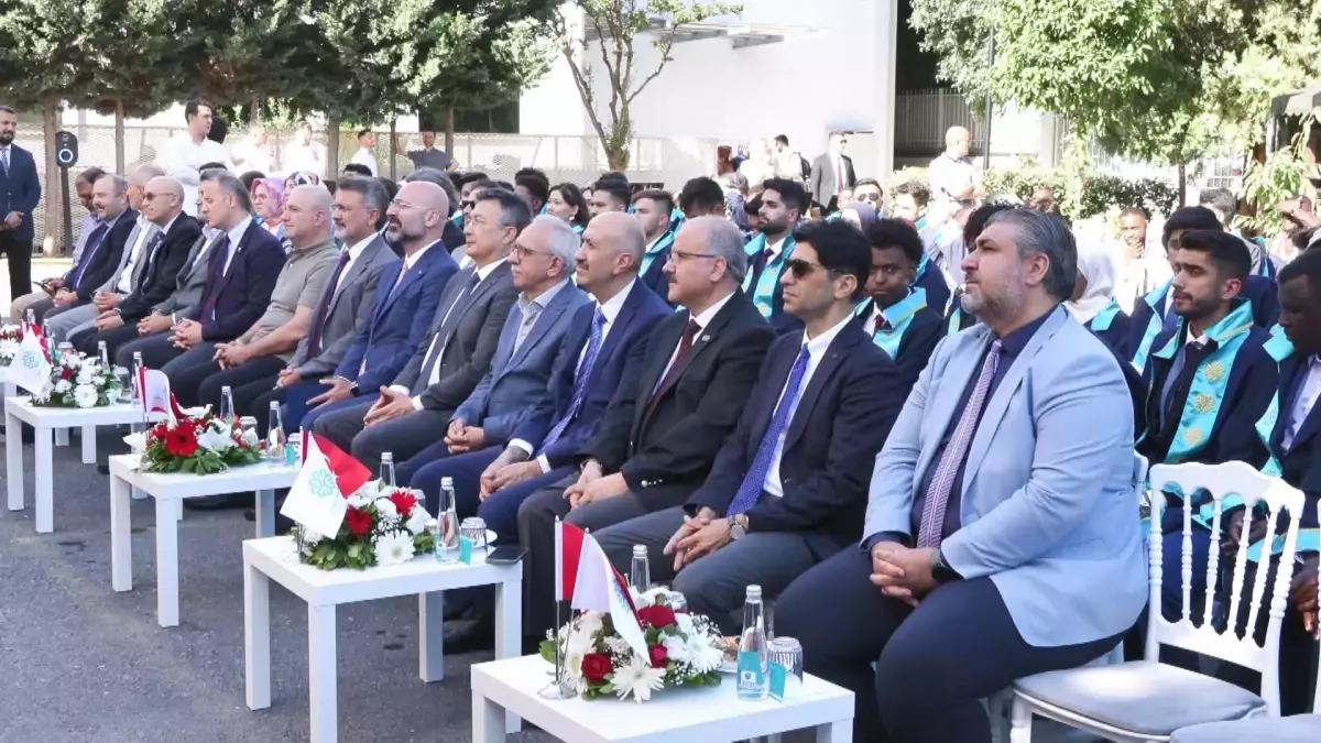 Türkiye Maarif Vakfı’ndan 101 Yabancı Öğrenciye Mezuniyet Töreni